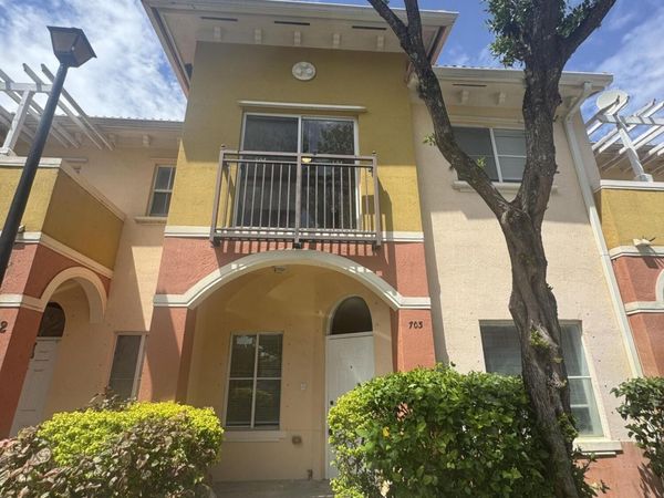 703 N SANTA CATALINA Circle, Unit 703, North Lauderdale, FL 33068