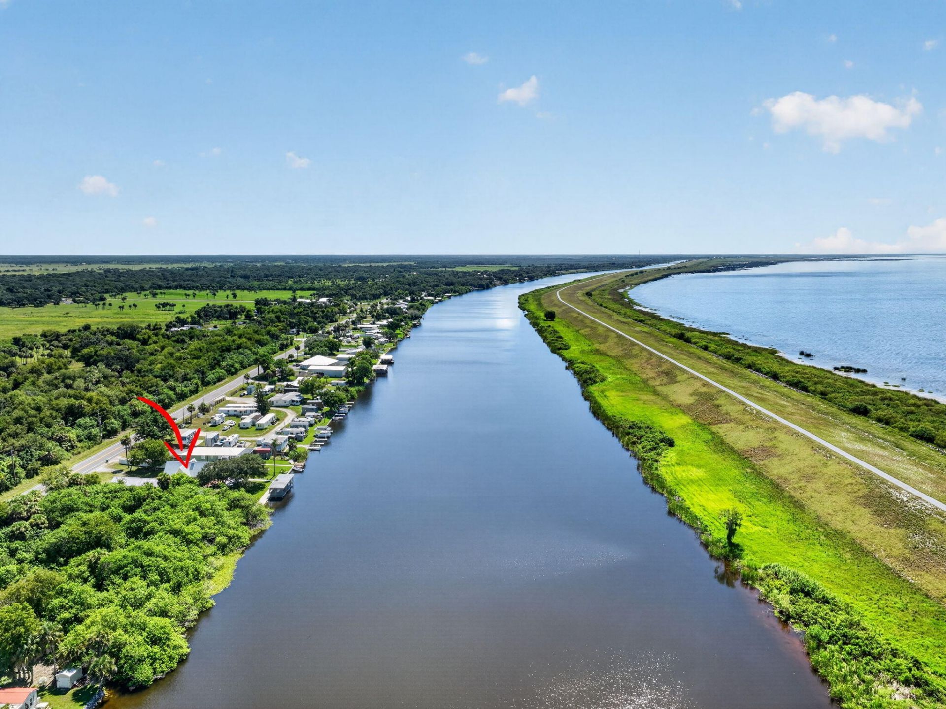 6532 Us-441, Okeechobee, FL 34974 Photo