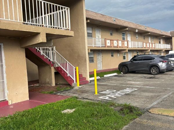 301 NW 177TH Street, Unit 128, Miami Gardens, FL 33169