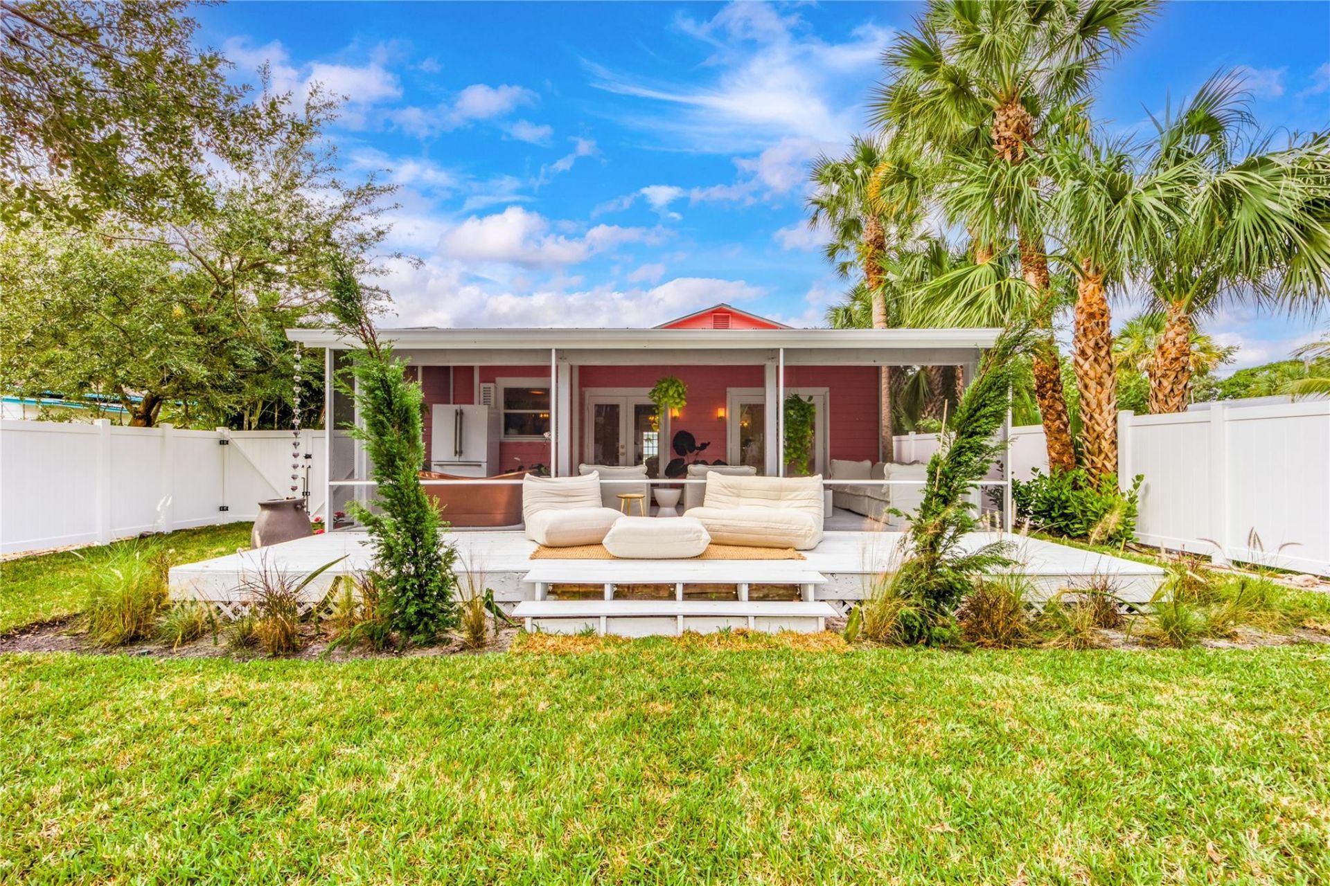 645 SW Cleveland Avenue, Stuart, FL 34994 Photo