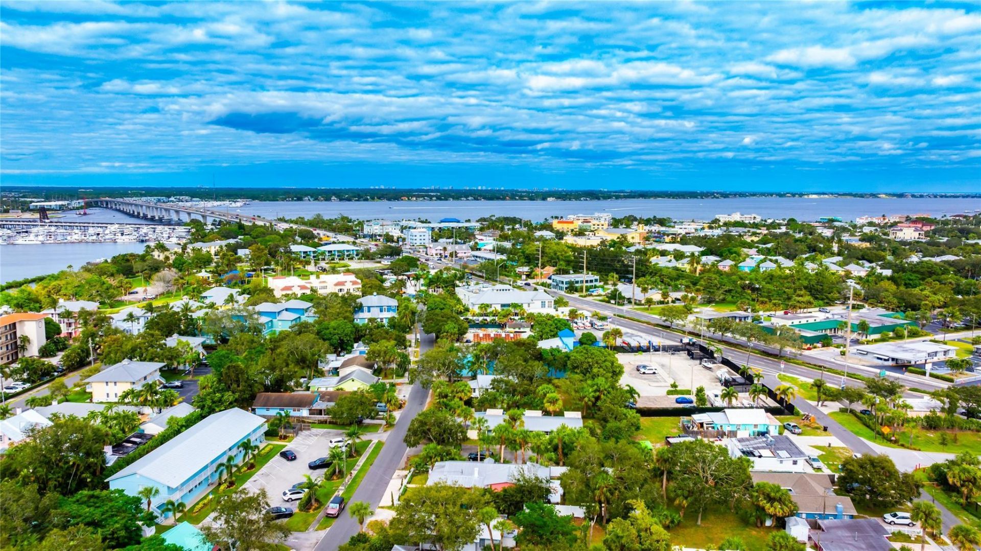 645 SW Cleveland Avenue, Stuart, FL 34994 Photo
