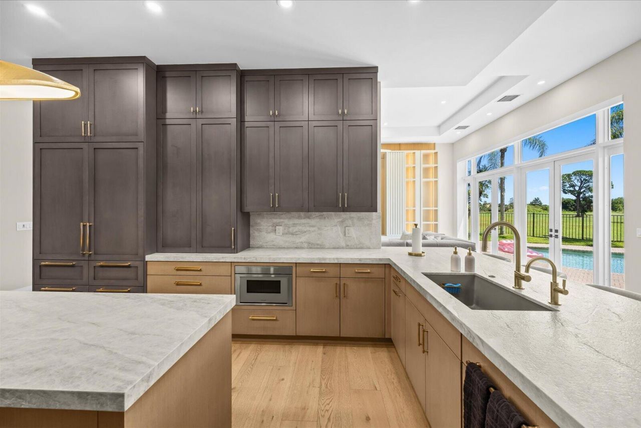 117 SE San Priverno, Port Saint Lucie, FL 34984 Photo