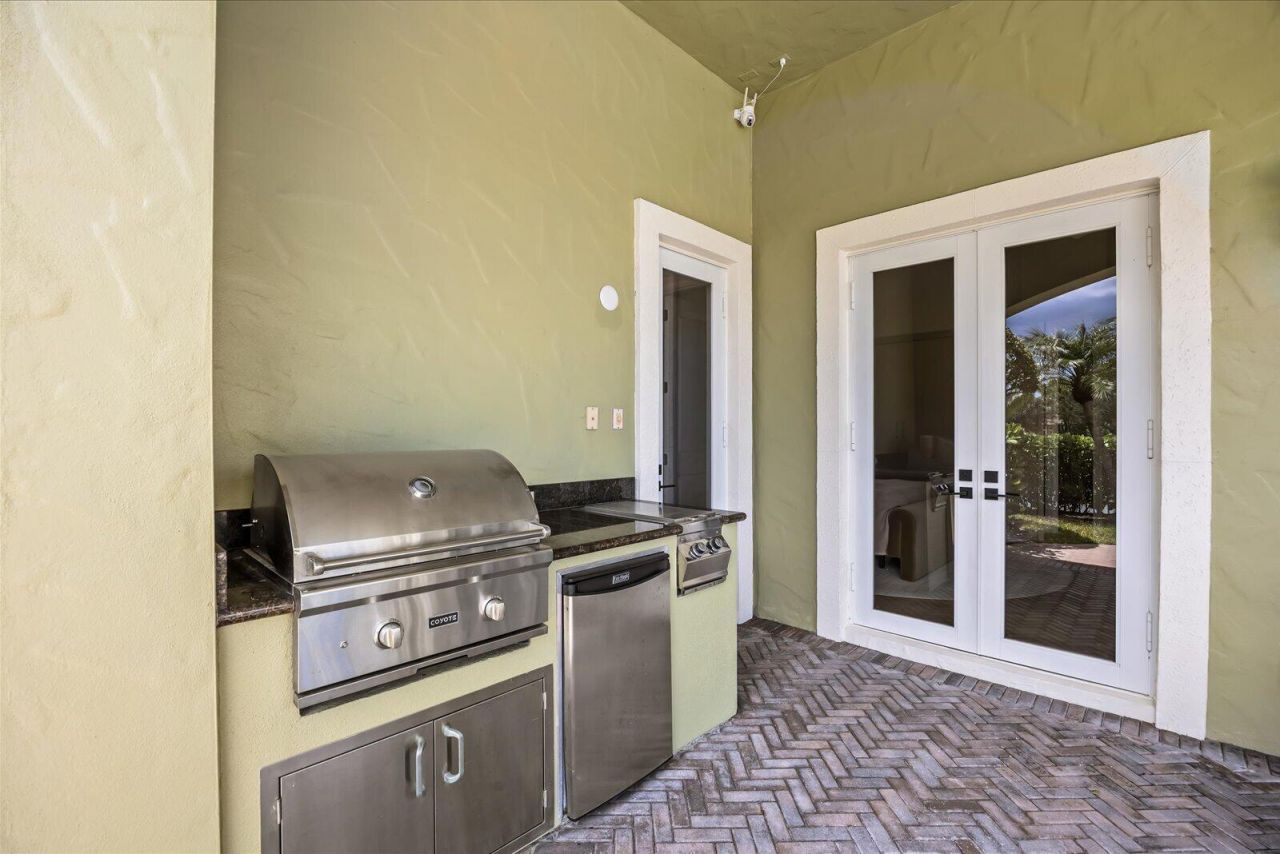 117 SE San Priverno, Port Saint Lucie, FL 34984 Photo