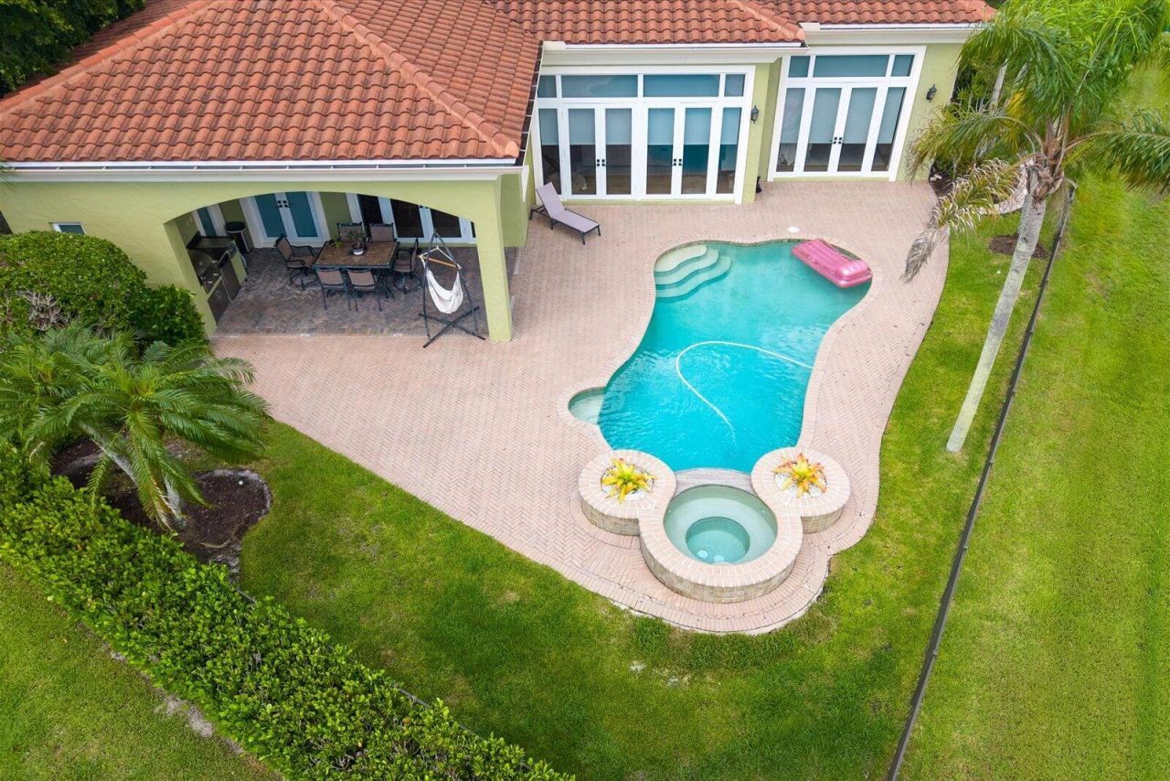 117 SE San Priverno, Port Saint Lucie, FL 34984 Photo