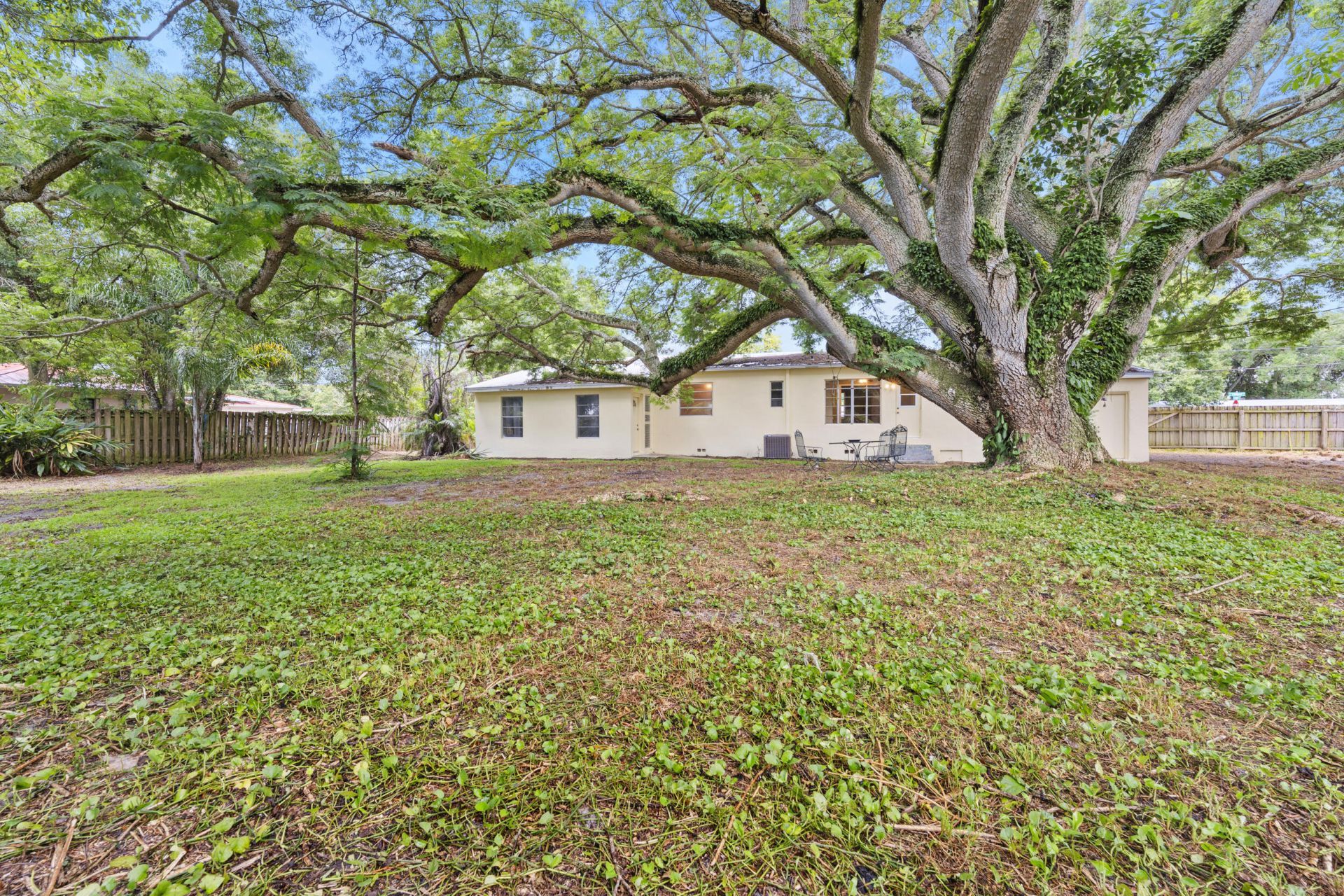 1054 Trinidad Avenue, Fort Pierce, FL 34982 Photo
