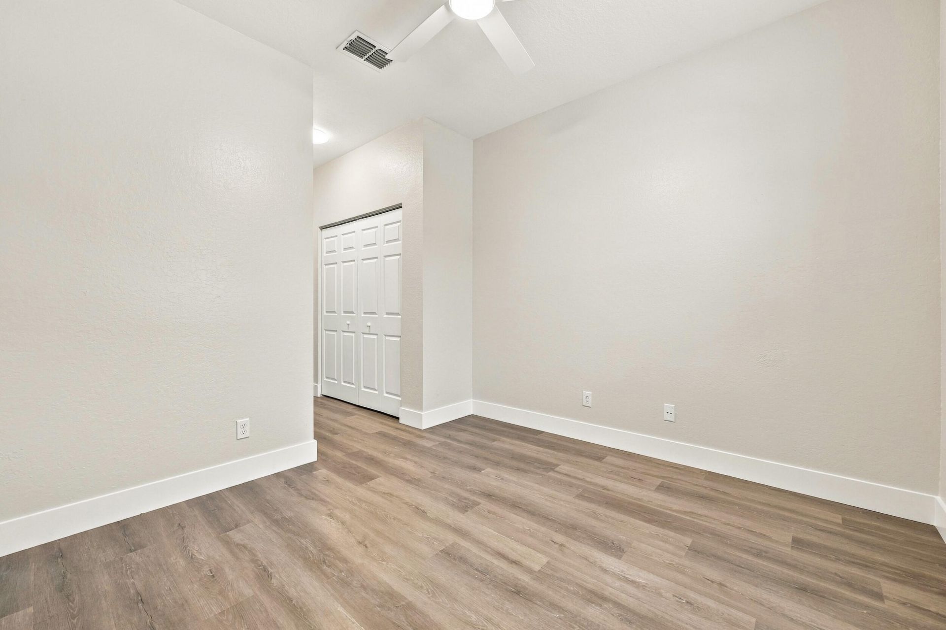 813 Pipers Cay Drive, West Palm Beach, FL 33415 Photo