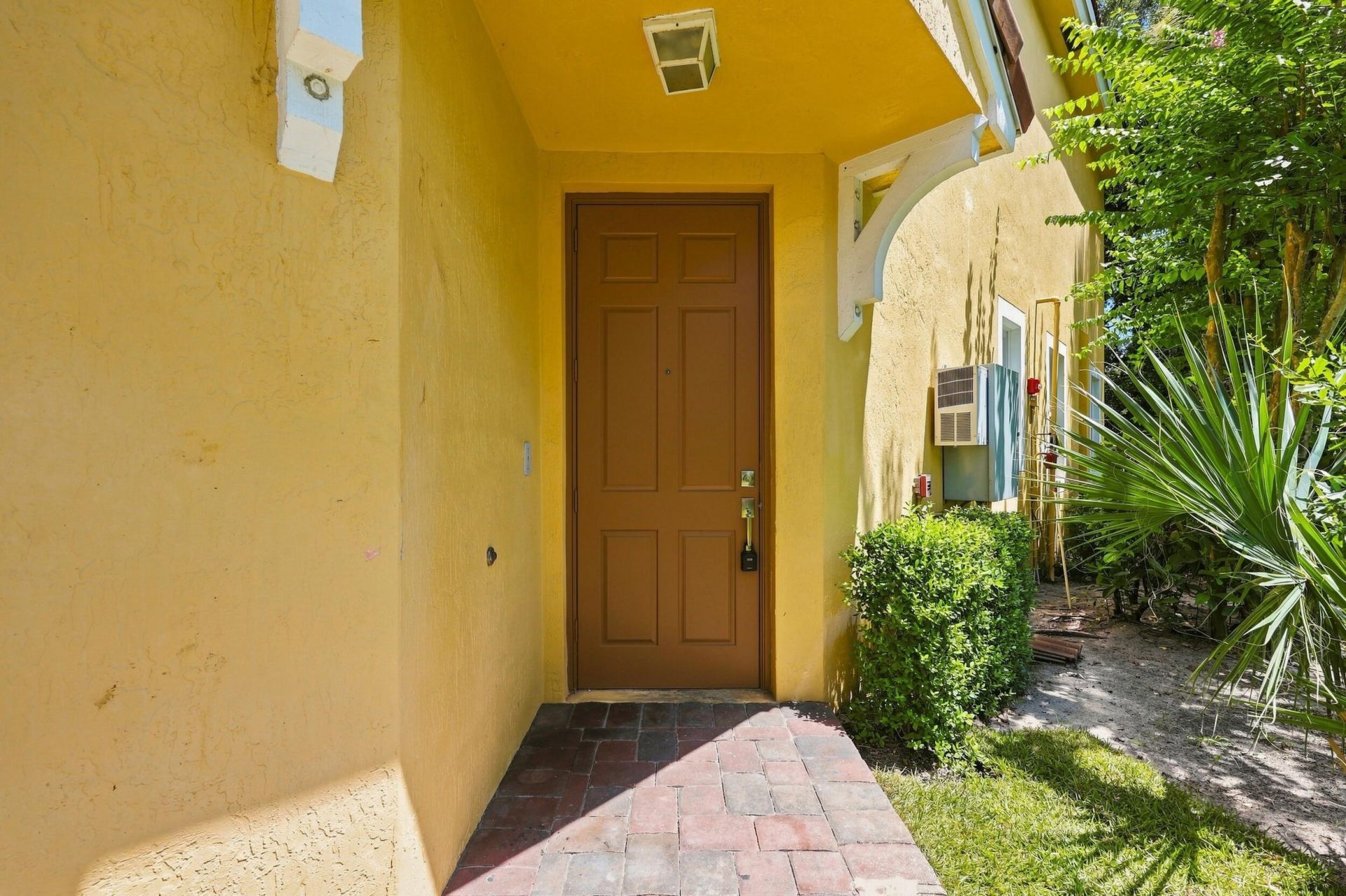 813 Pipers Cay Drive, West Palm Beach, FL 33415 Photo