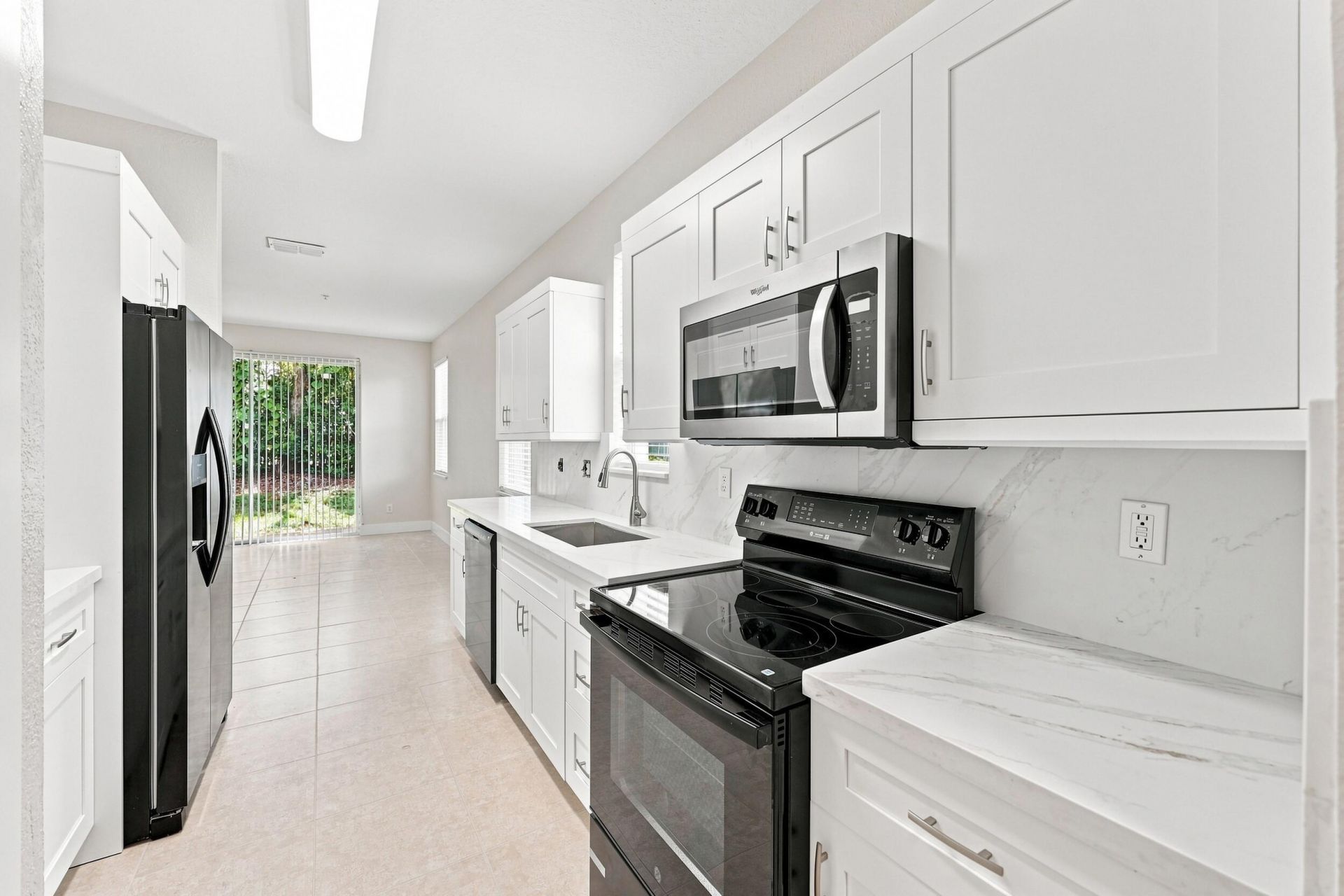 813 Pipers Cay Drive, West Palm Beach, FL 33415 Photo