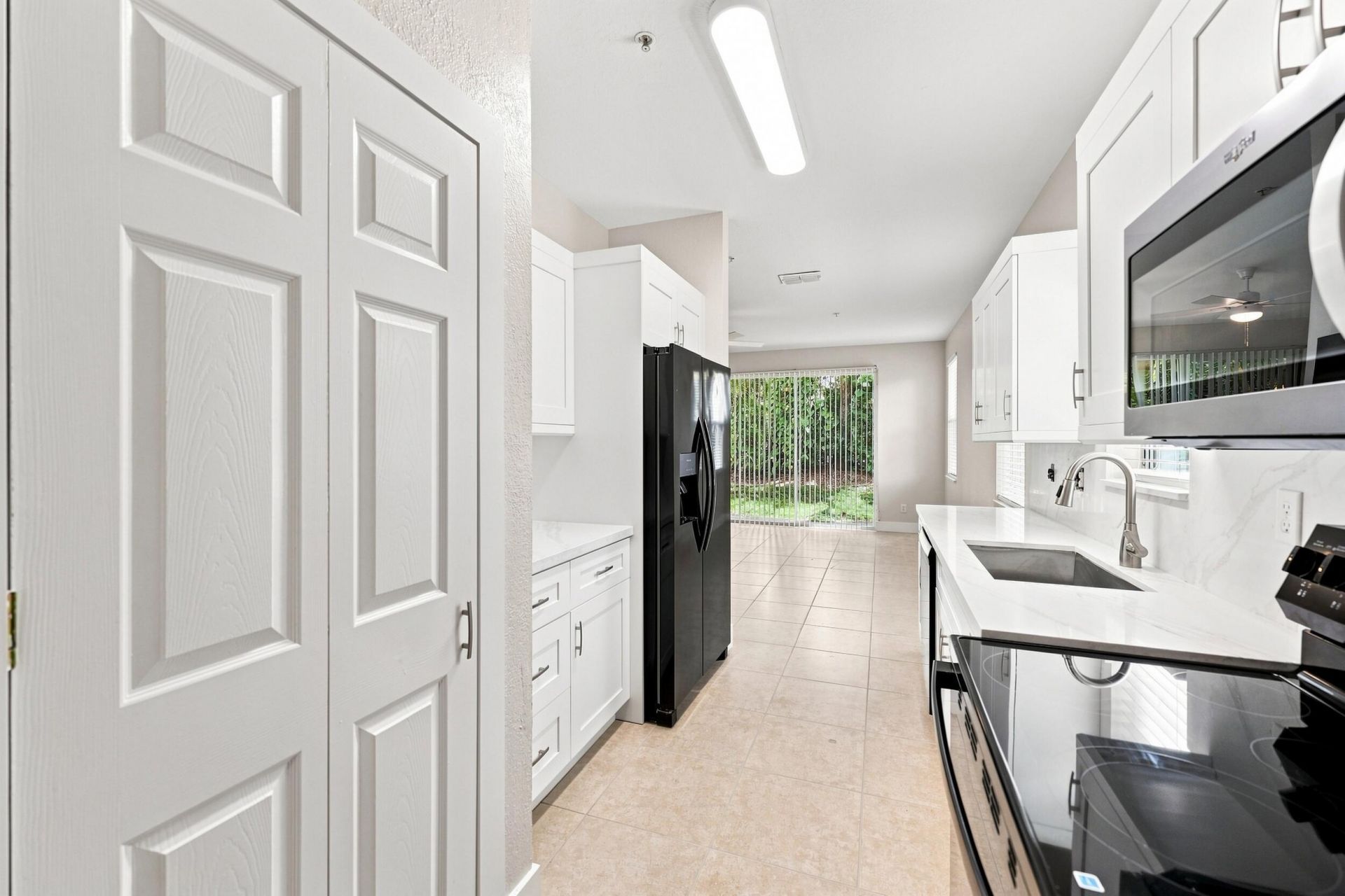 813 Pipers Cay Drive, West Palm Beach, FL 33415 Photo