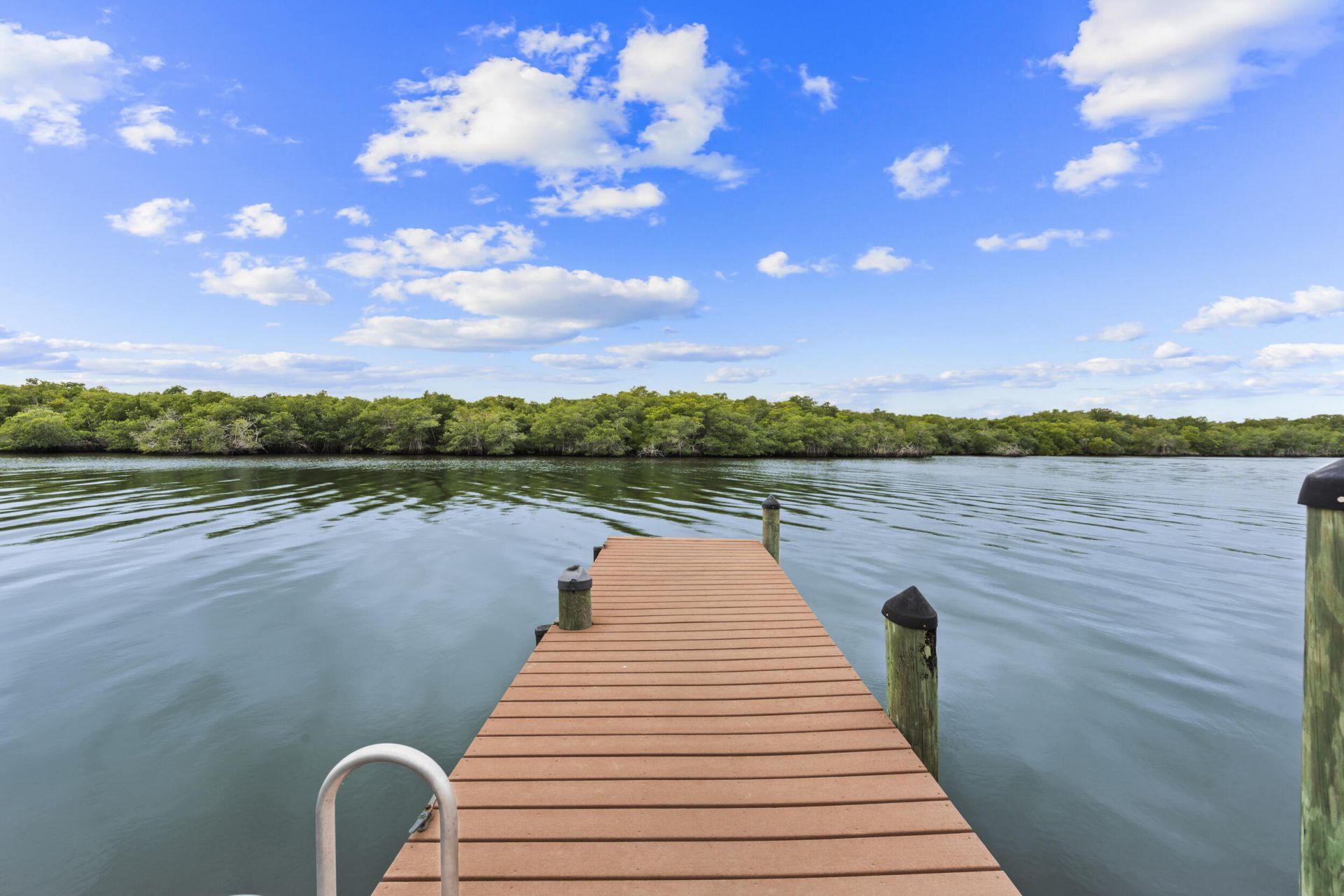 450 SW South River Drive, Unit 104, Stuart, FL 34997 Photo