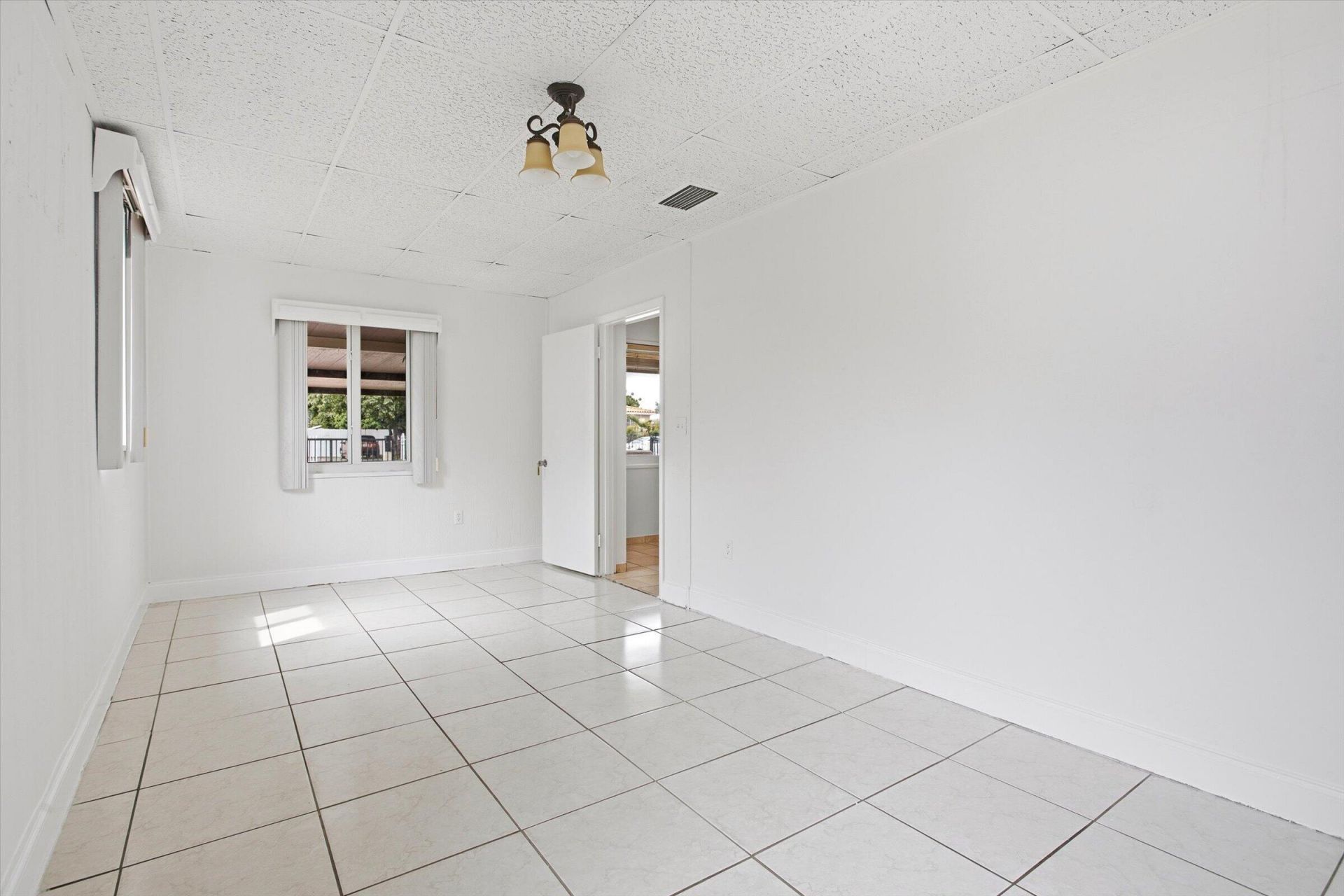 620 E 46th Street, Hialeah, FL 33013 Photo