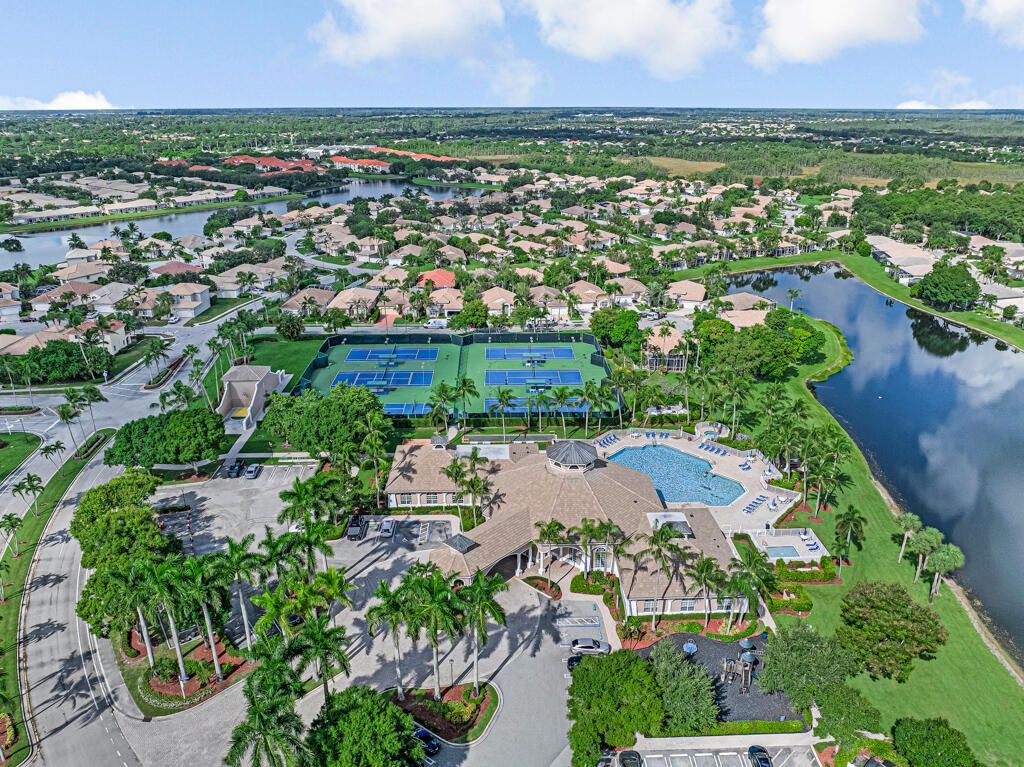 8429 Long Bay, West Palm Beach, FL 33411 Photo