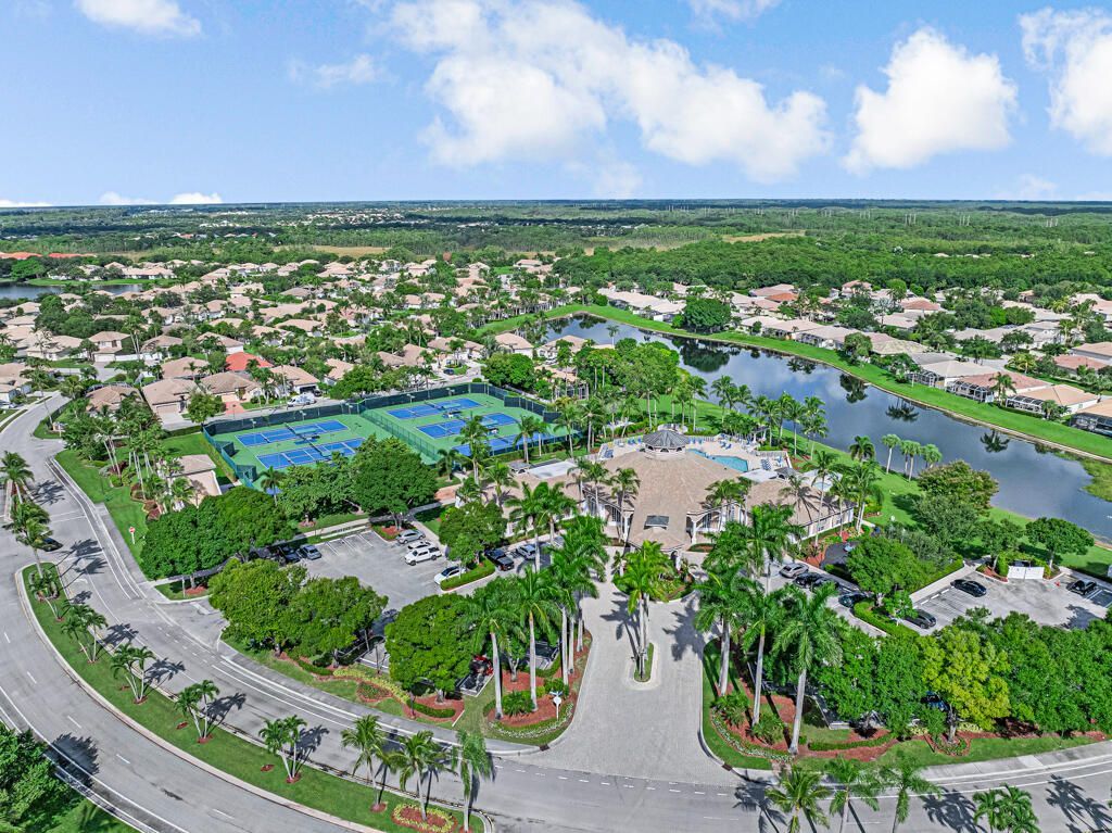 8429 Long Bay, West Palm Beach, FL 33411 Photo