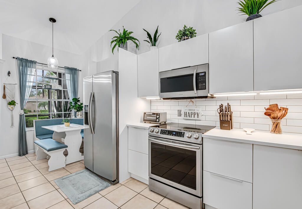 8429 Long Bay, West Palm Beach, FL 33411 Photo