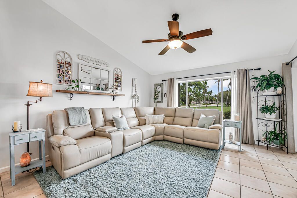 8429 Long Bay, West Palm Beach, FL 33411 Photo