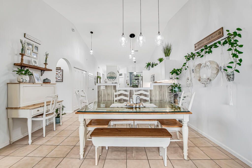 8429 Long Bay, West Palm Beach, FL 33411 Photo