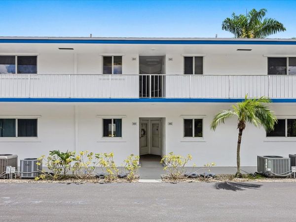 2 GARDEN Street, Unit 203M, Tequesta, FL 33469
