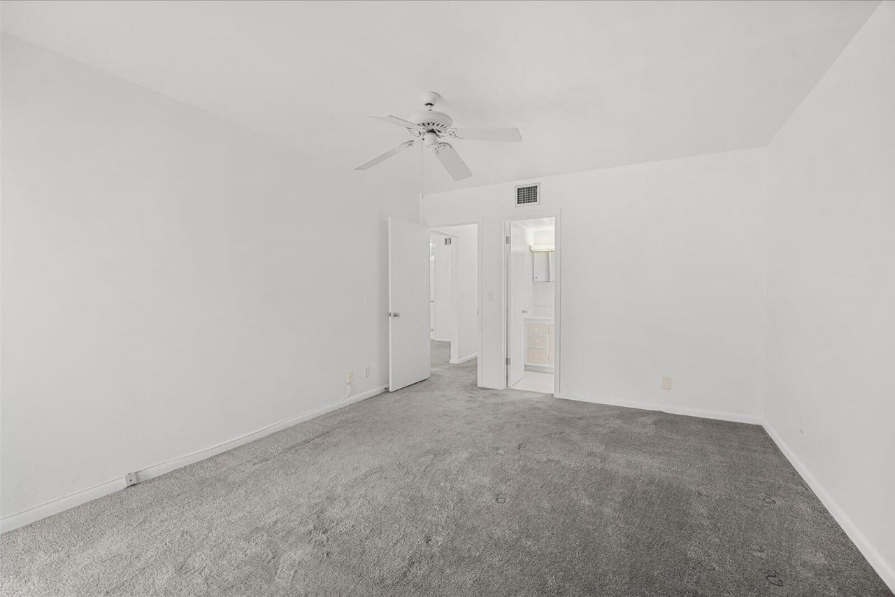 2 Garden Street, Unit 203M, Tequesta, FL 33469 Photo