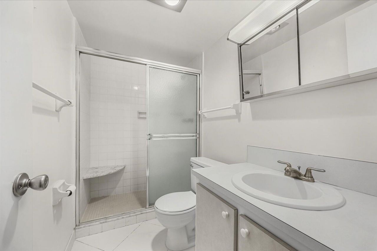 2 Garden Street, Unit 203M, Tequesta, FL 33469 Photo