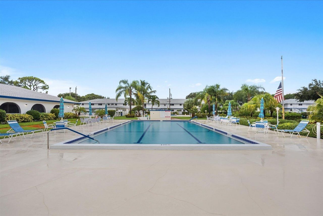 2 Garden Street, Unit 203M, Tequesta, FL 33469 Photo