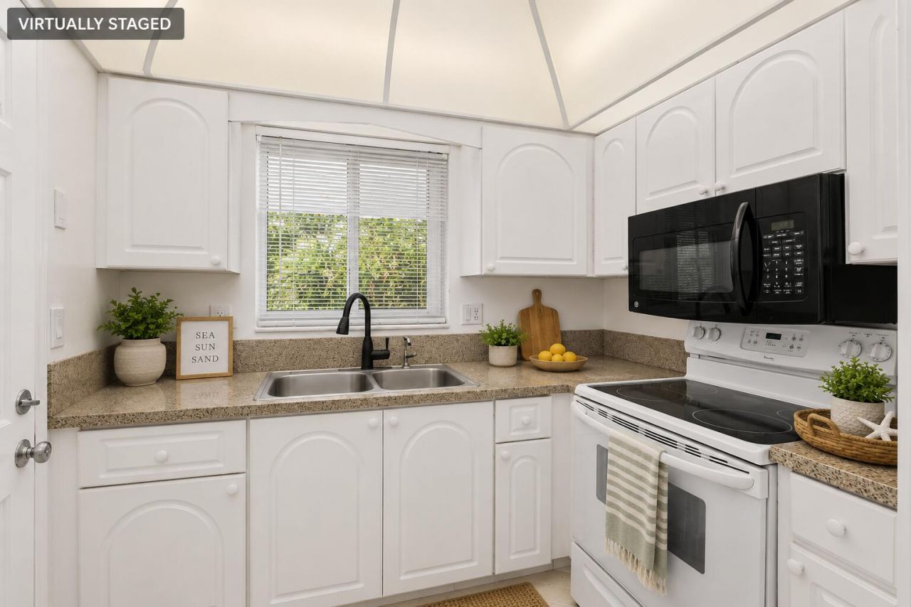 2 Garden Street, Unit 203M, Tequesta, FL 33469 Photo
