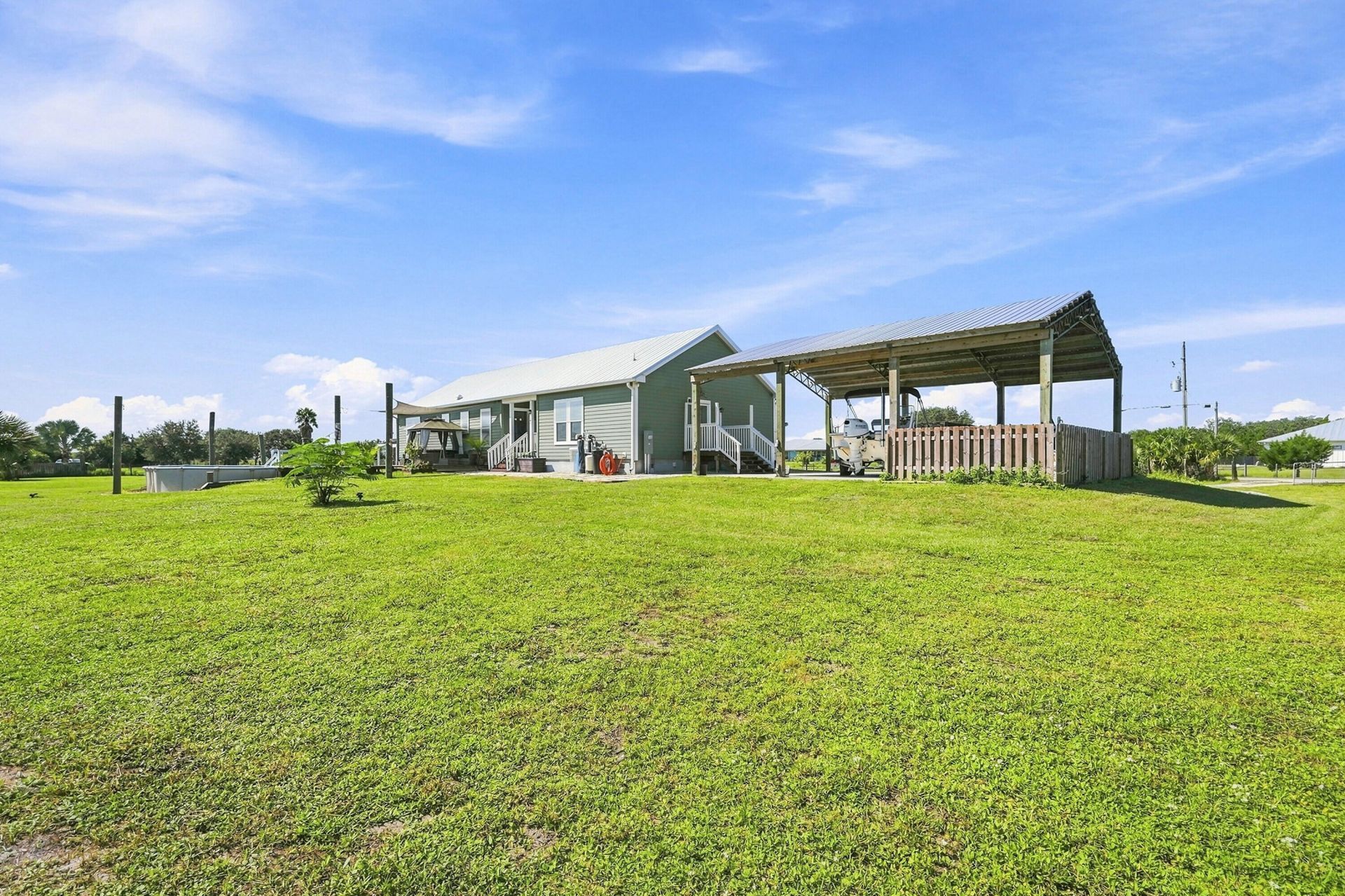 4944 NE 115th Place, Okeechobee, FL 34972 Photo