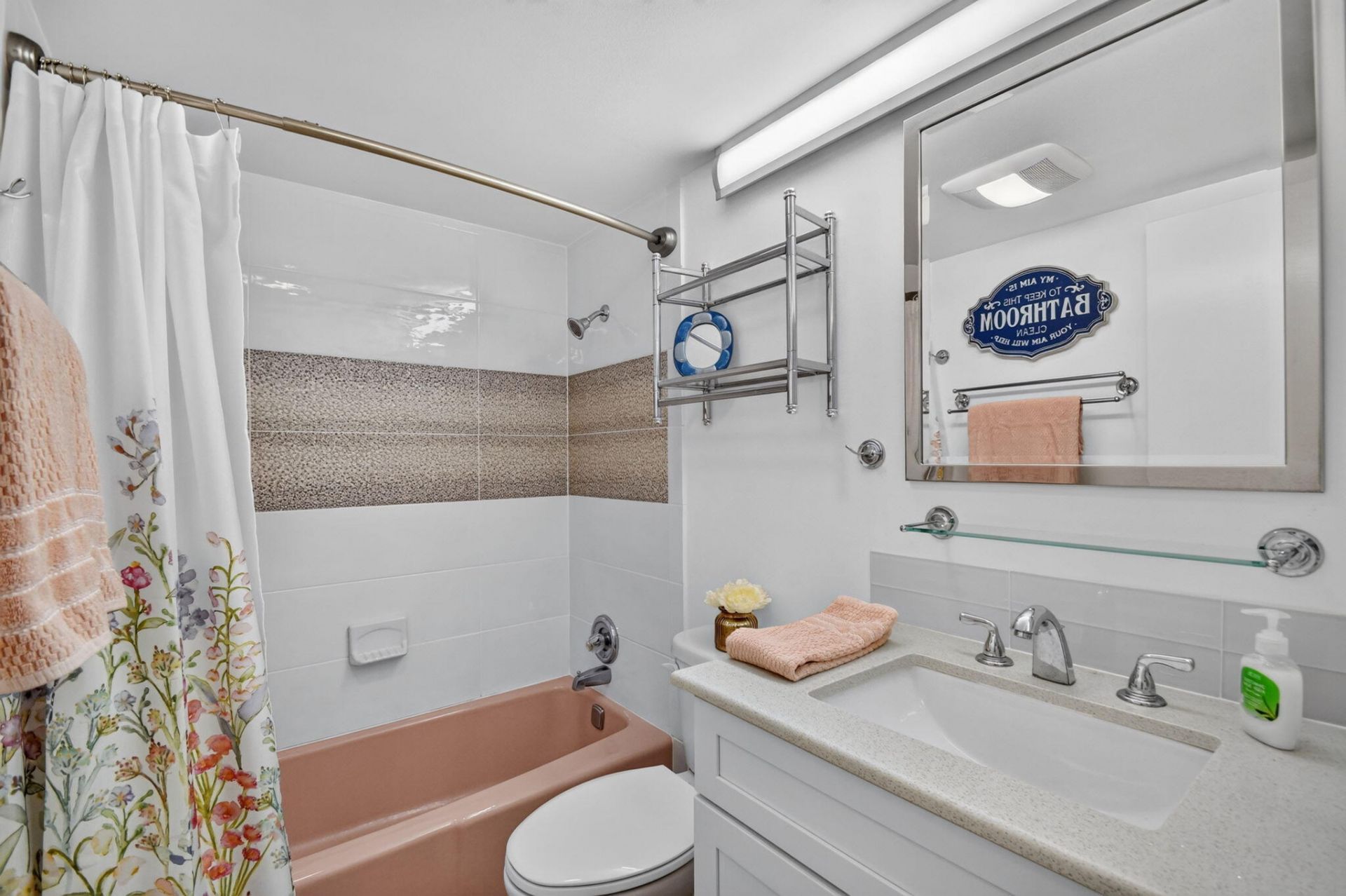 2880 Lake Osborne Drive, Unit 203, Lake Worth Beach, FL 33461 Photo