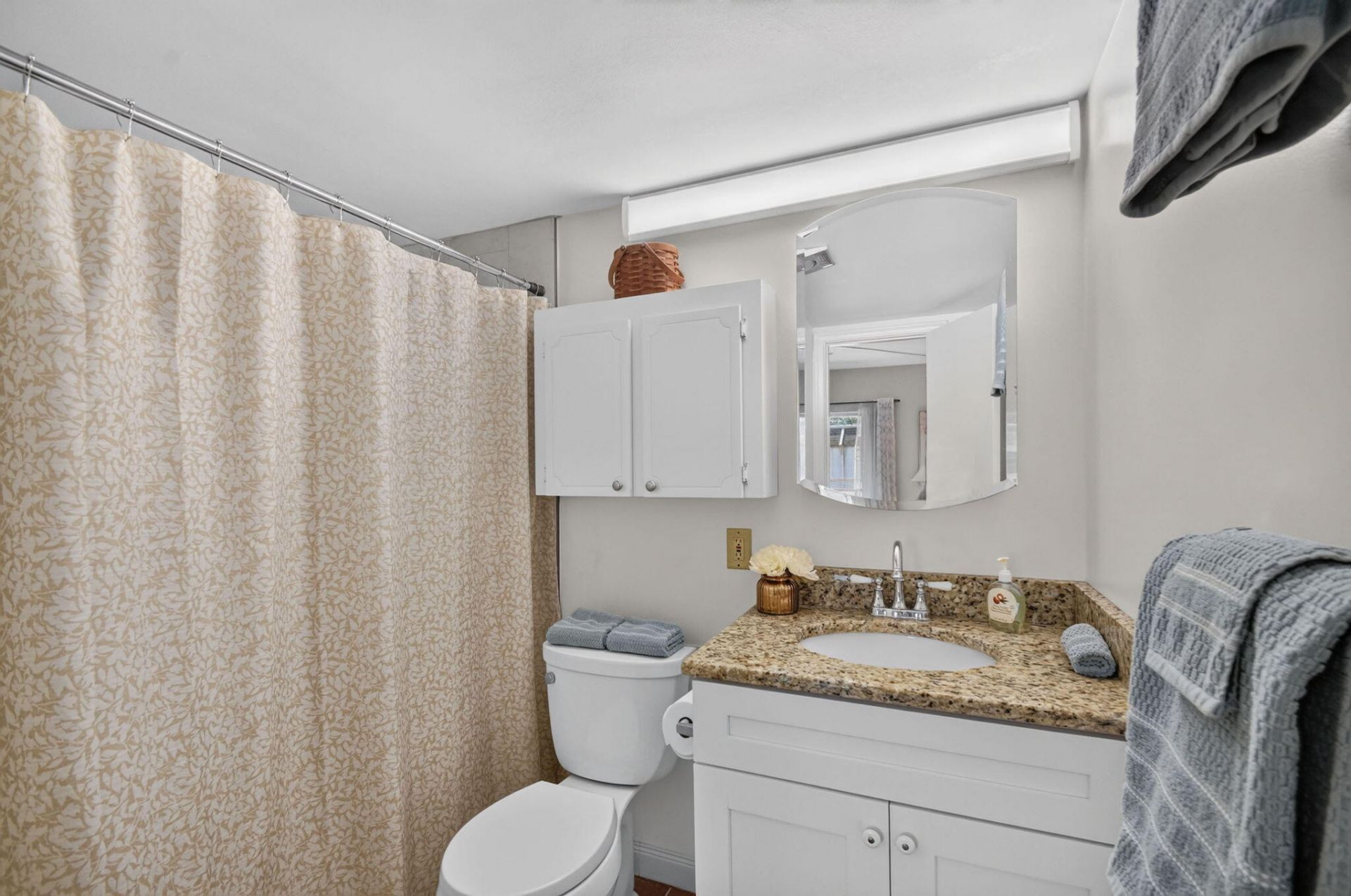 2880 Lake Osborne Drive, Unit 203, Lake Worth Beach, FL 33461 Photo