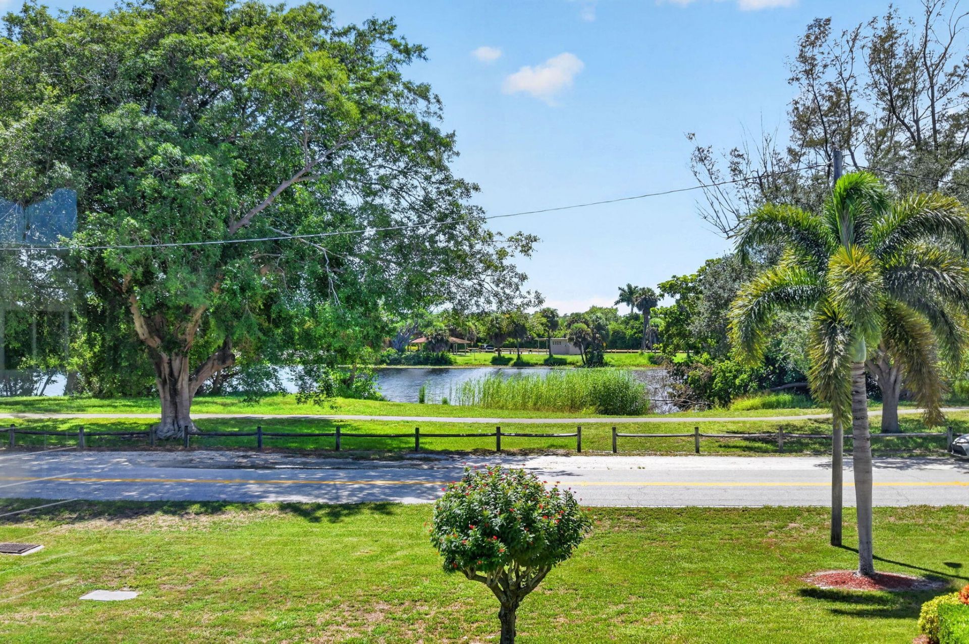 2880 Lake Osborne Drive, Unit 203, Lake Worth Beach, FL 33461 Photo