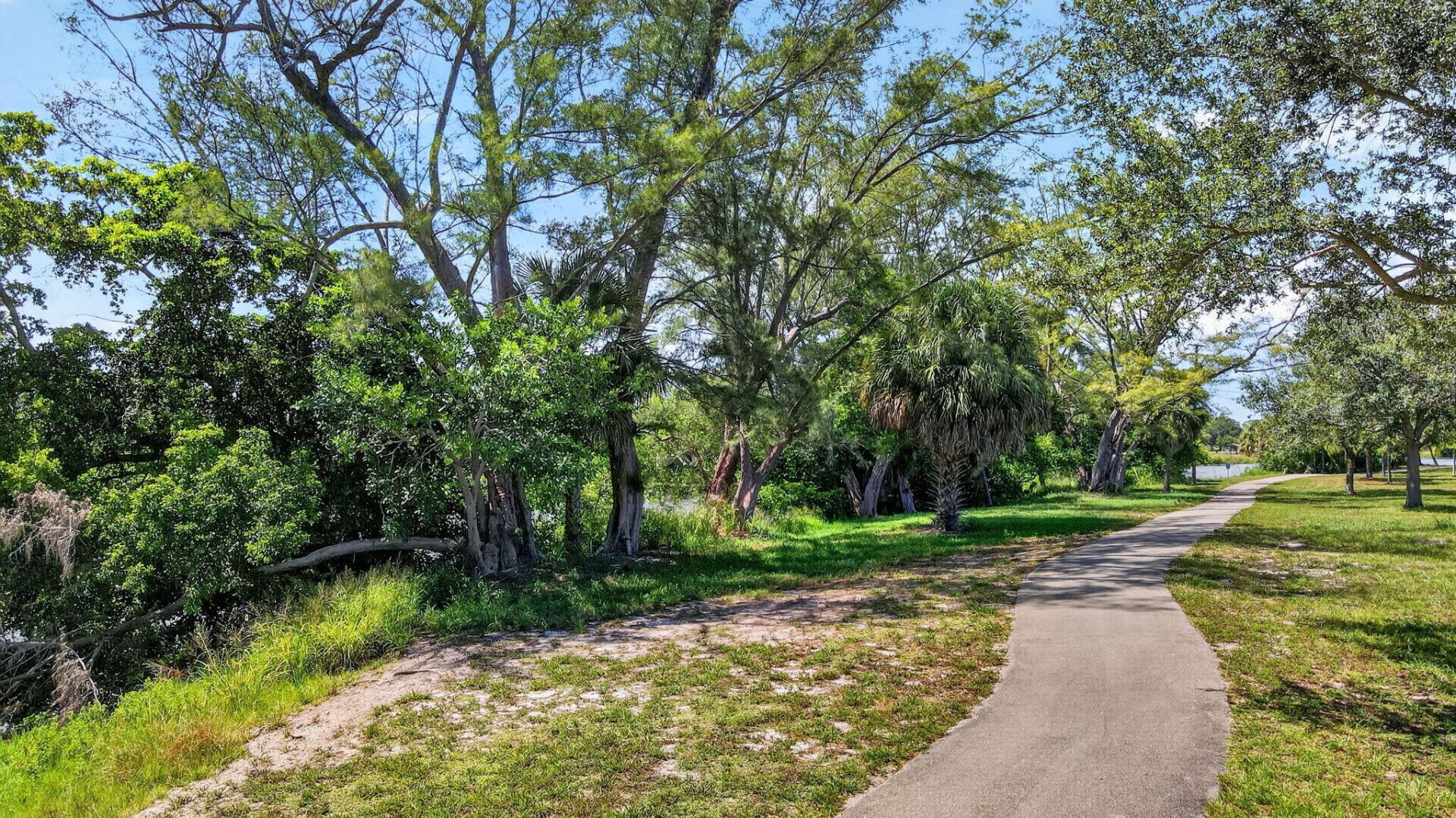 2880 Lake Osborne Drive, Unit 203, Lake Worth Beach, FL 33461 Photo