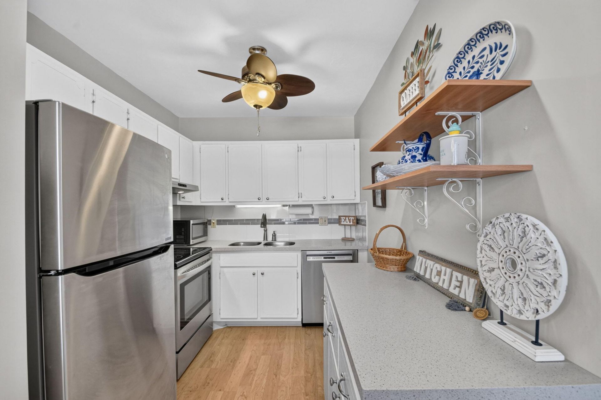 2880 Lake Osborne Drive, Unit 203, Lake Worth Beach, FL 33461 Photo