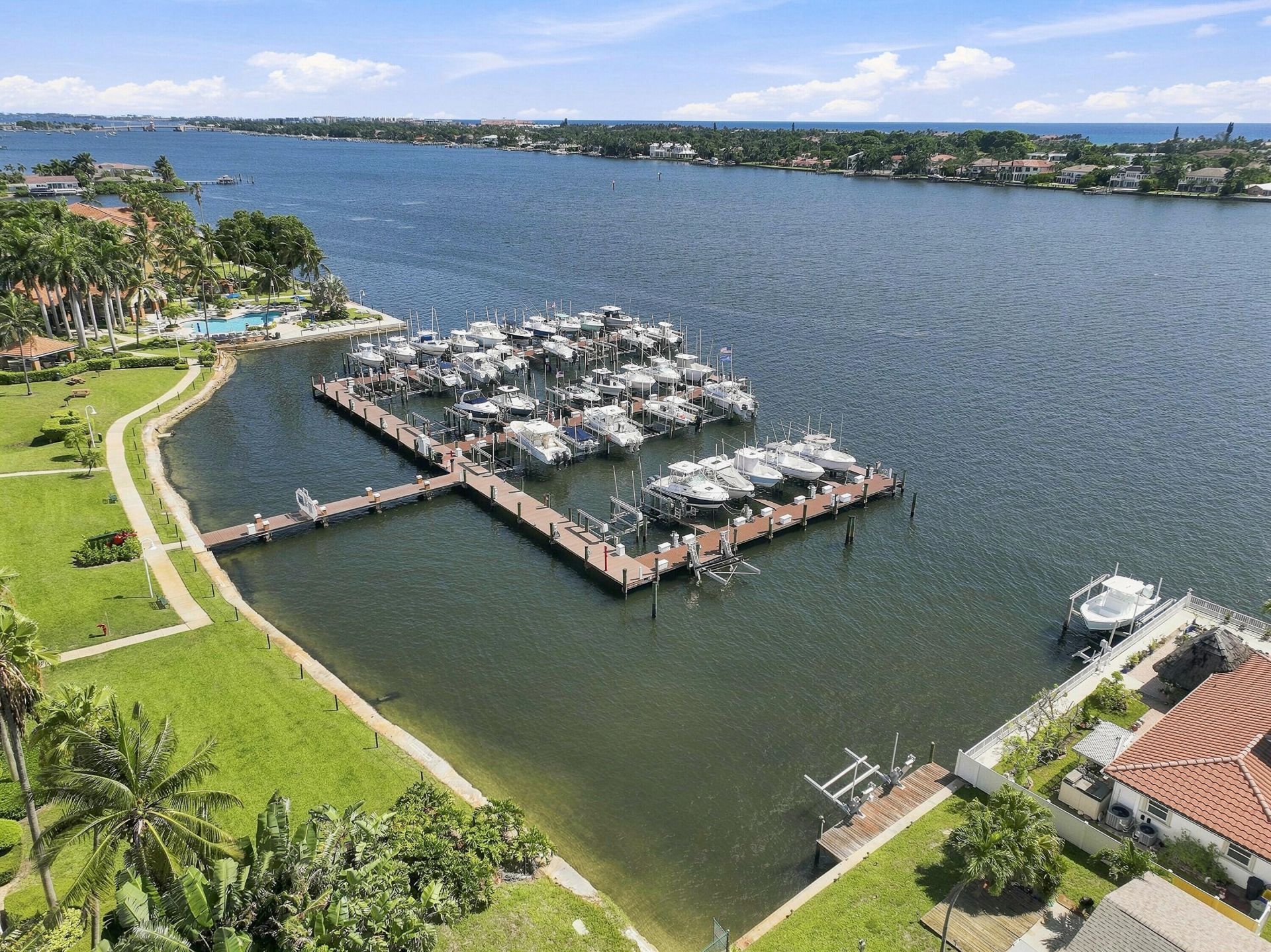 123 Yacht Club Way, Unit 109, Hypoluxo, FL 33462 Photo