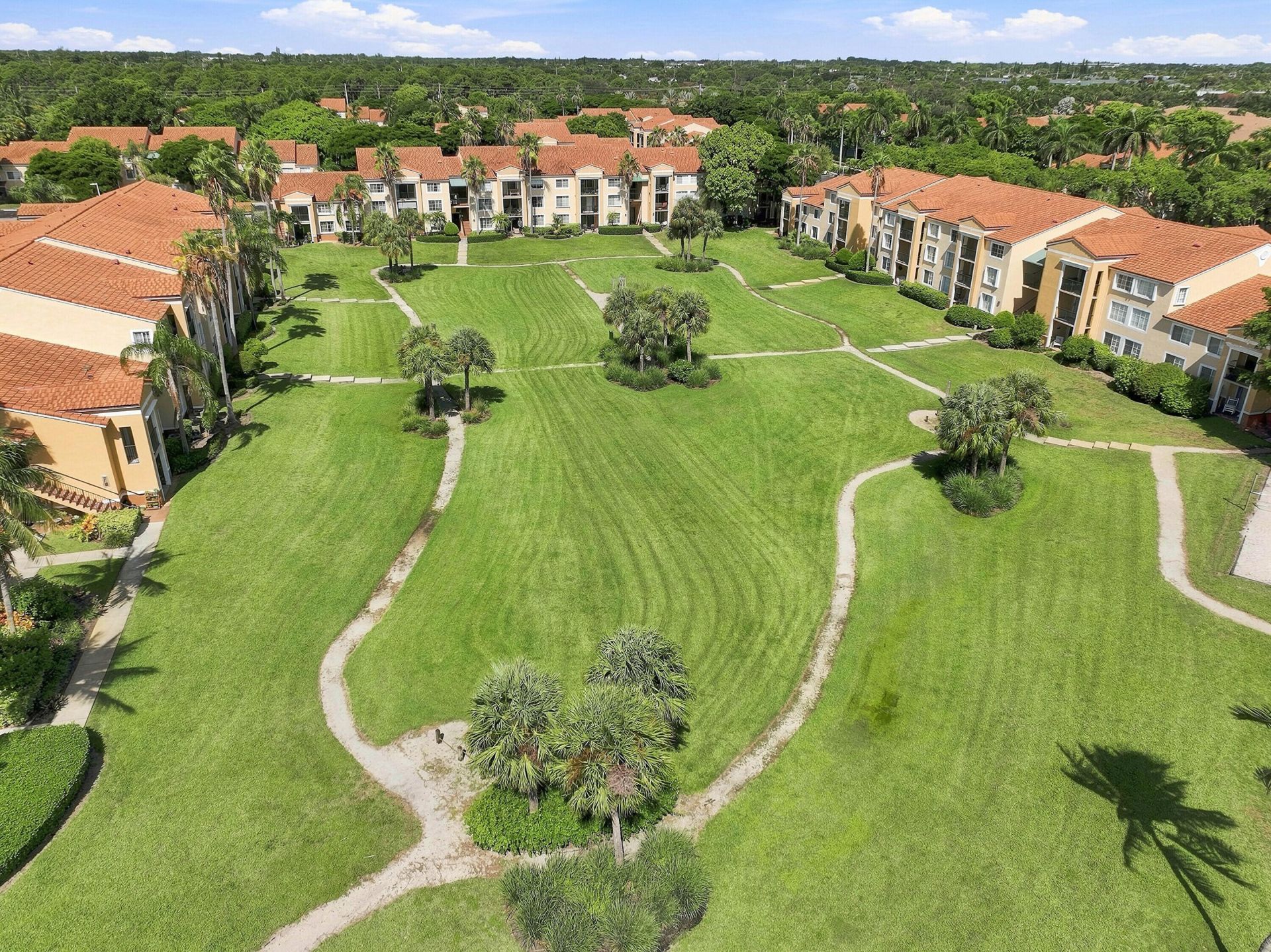 123 Yacht Club Way, Unit 109, Hypoluxo, FL 33462 Photo