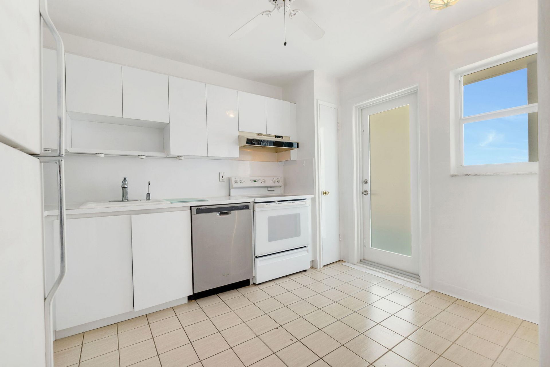 750 N Ocean Boulevard, Unit 1502, Pompano Beach, FL 33062 Photo