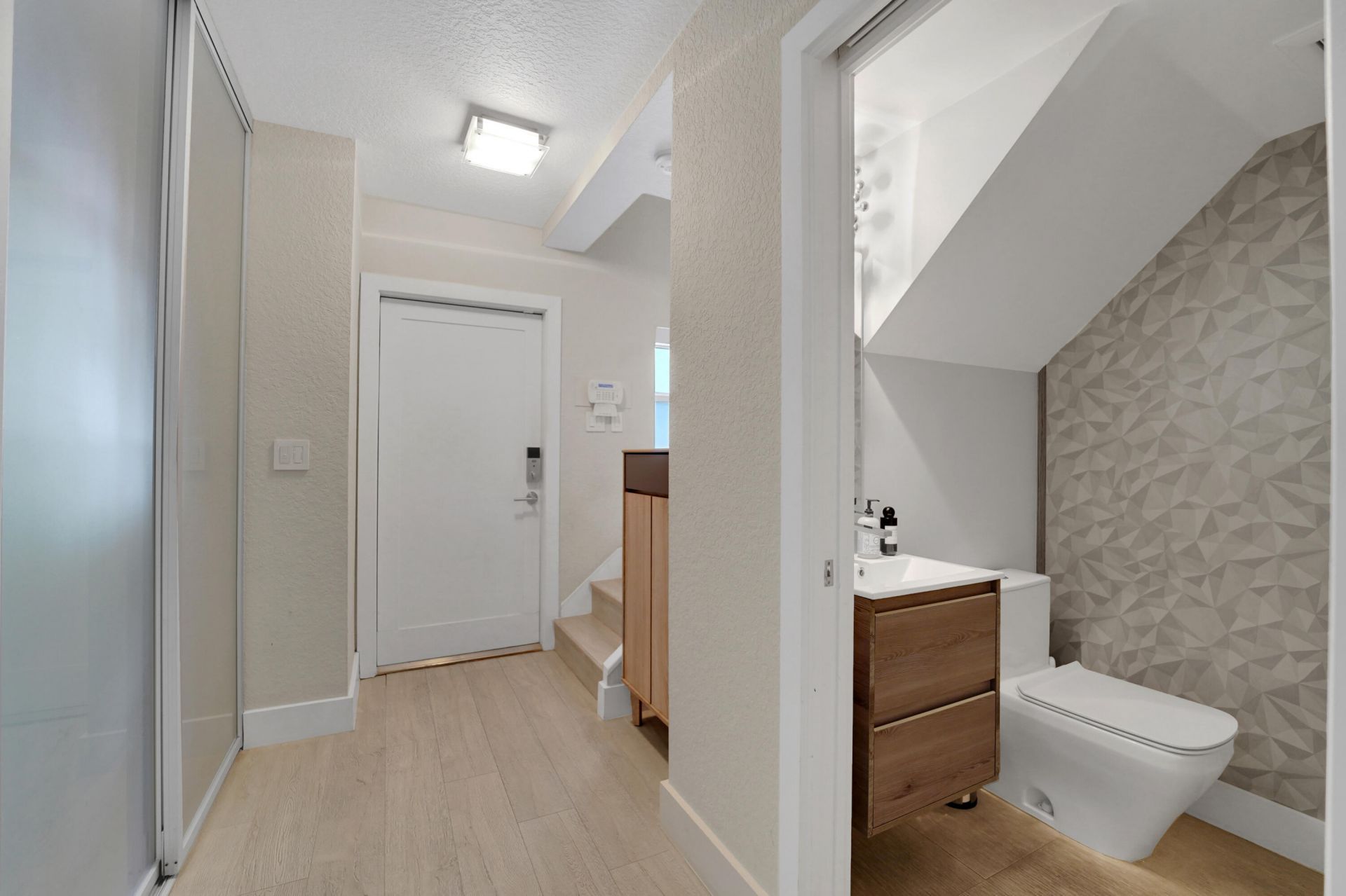 502 NE 7th Avenue, Unit 1, Fort Lauderdale, FL 33301 Photo
