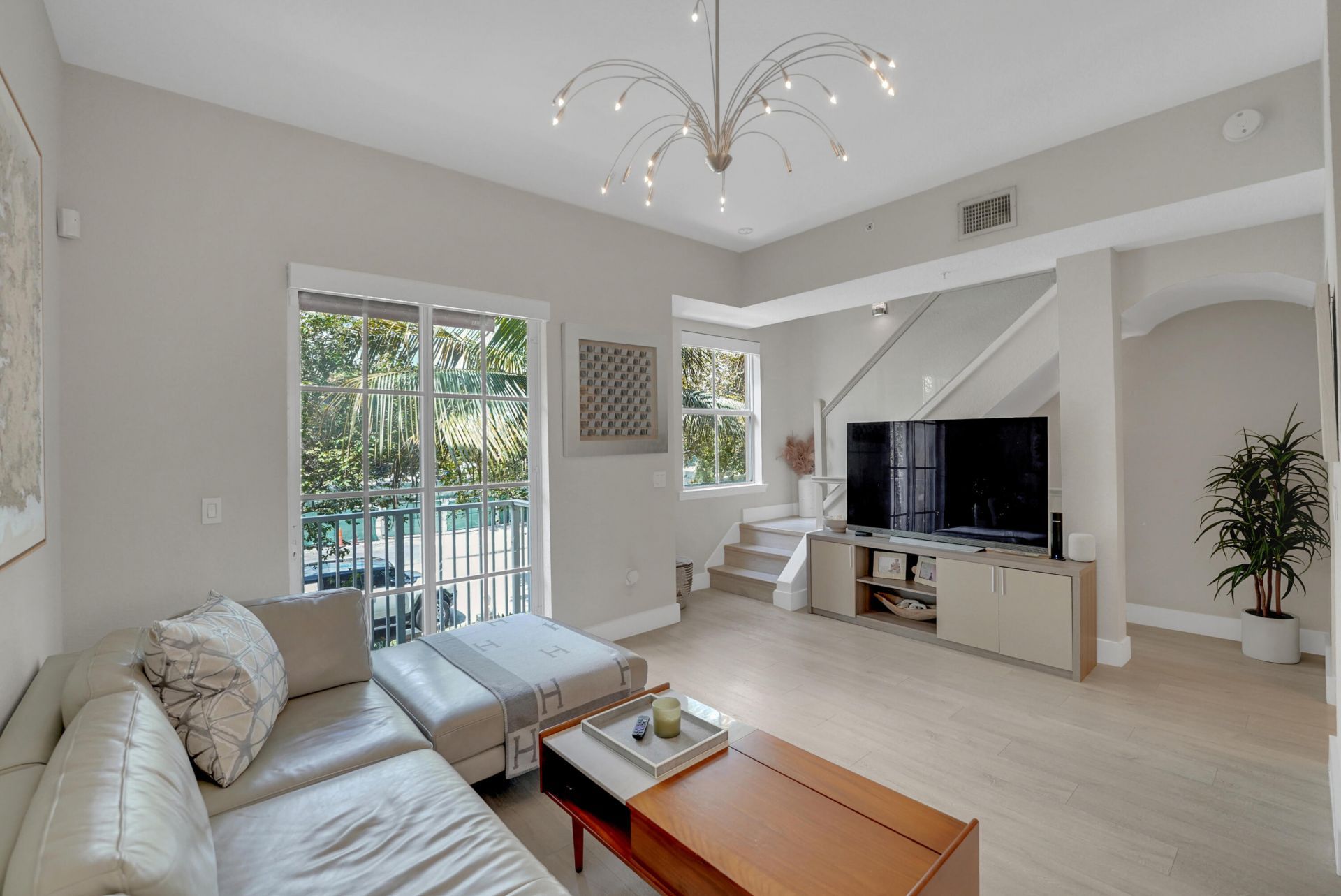 502 NE 7th Avenue, Unit 1, Fort Lauderdale, FL 33301 Photo