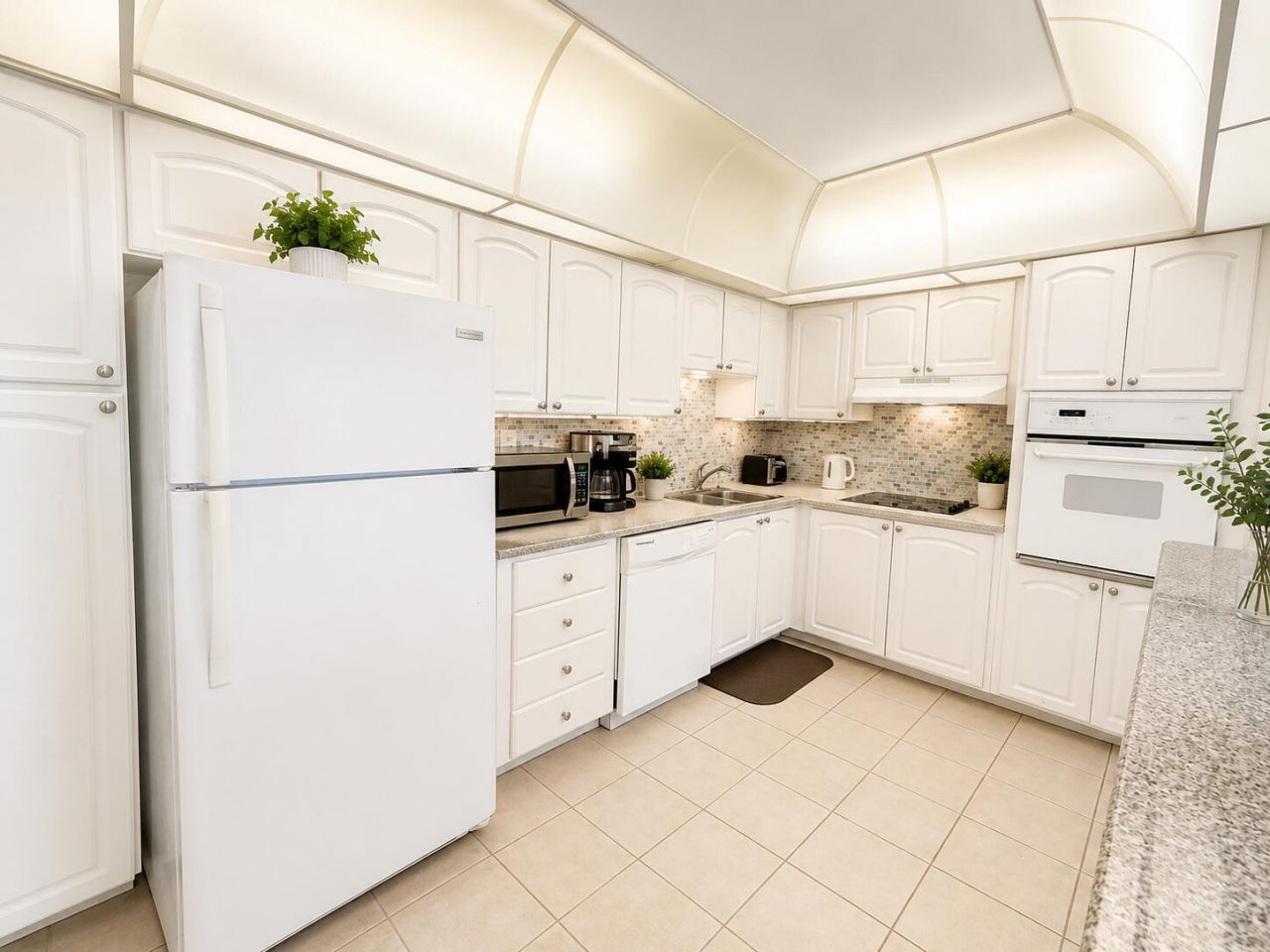 19370 Collins Avenue, Unit 301, Sunny Isles Beach, FL 33160 Photo
