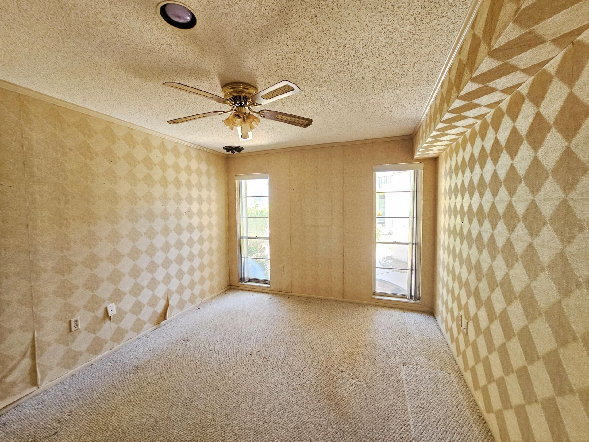 6 Greenway Village N, Unit 105, Royal Palm Beach, FL 33411 Photo