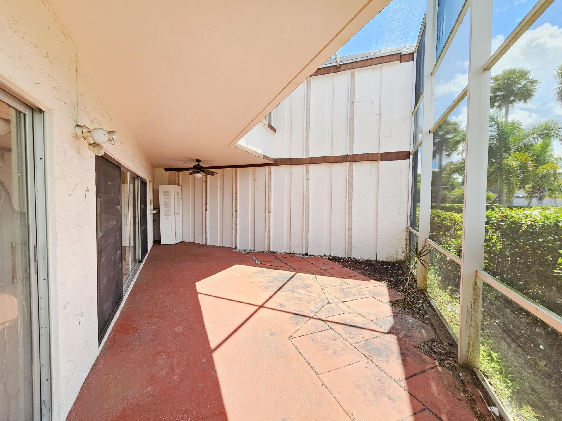 6 Greenway Village N, Unit 105, Royal Palm Beach, FL 33411 Photo