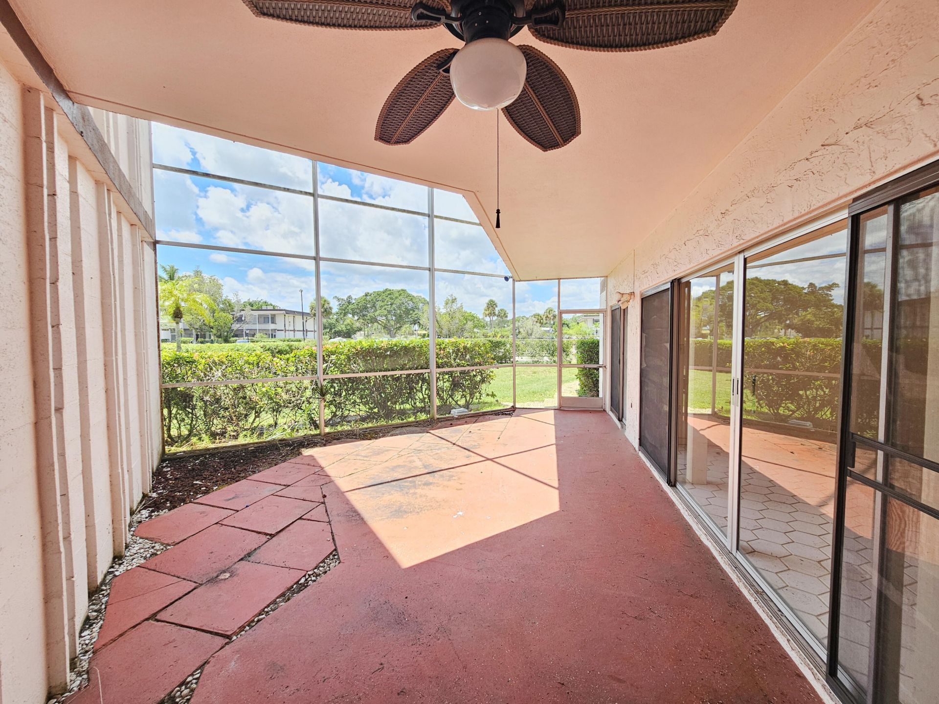 6 Greenway Village N, Unit 105, Royal Palm Beach, FL 33411 Photo