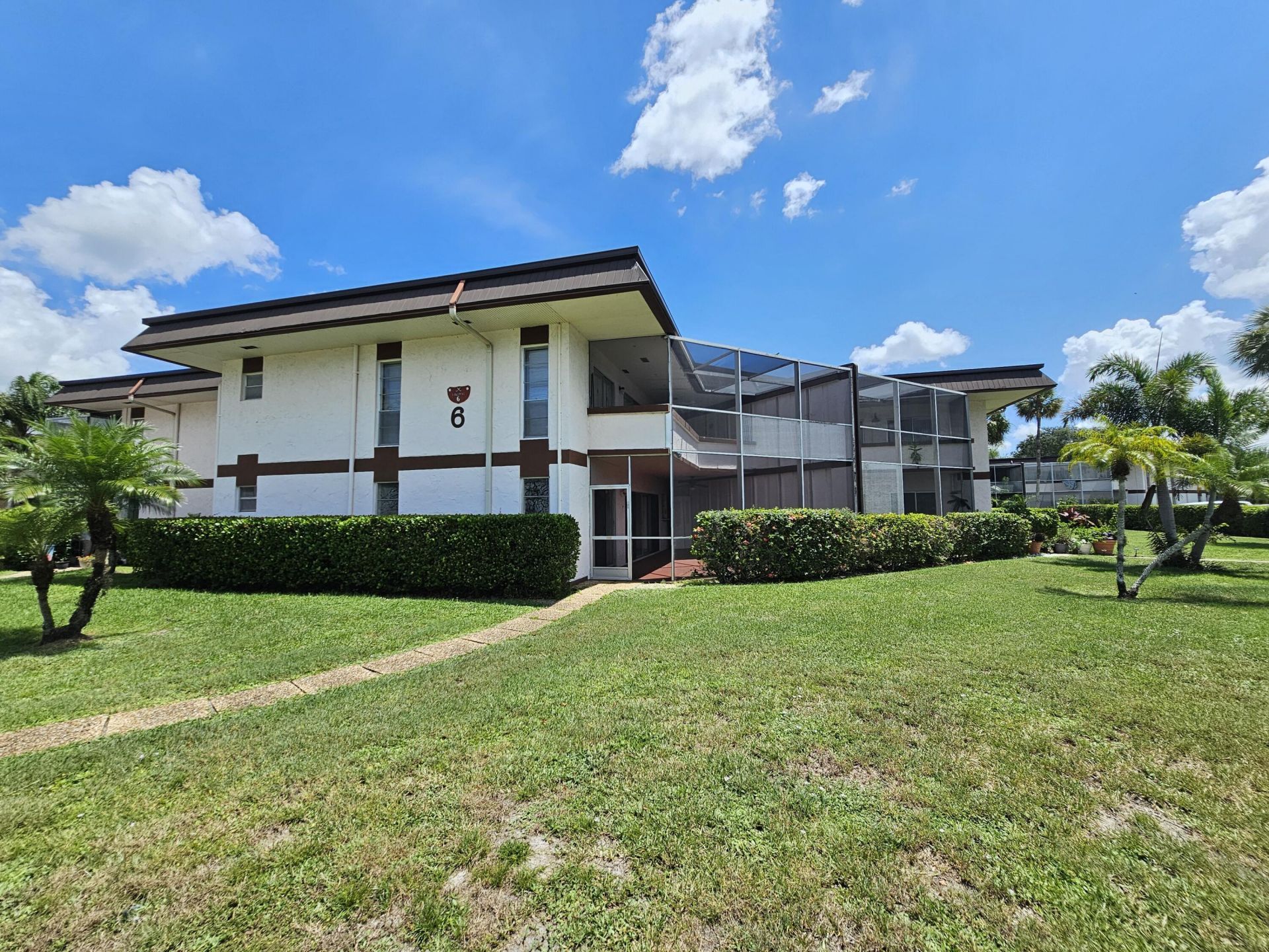 6 Greenway Village N, Unit 105, Royal Palm Beach, FL 33411 Photo