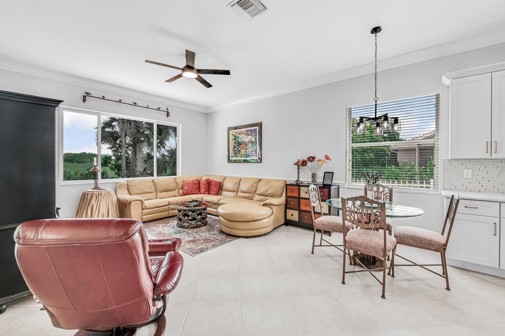 9152 Bay Harbour Circle, West Palm Beach, FL 33411 Photo