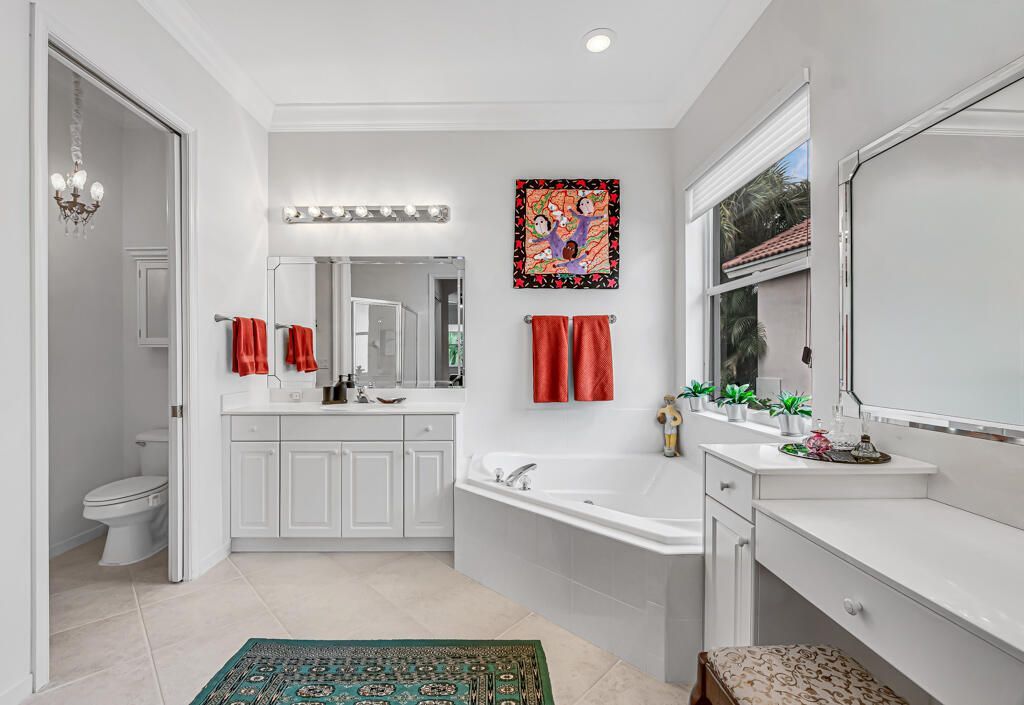 9152 Bay Harbour Circle, West Palm Beach, FL 33411 Photo