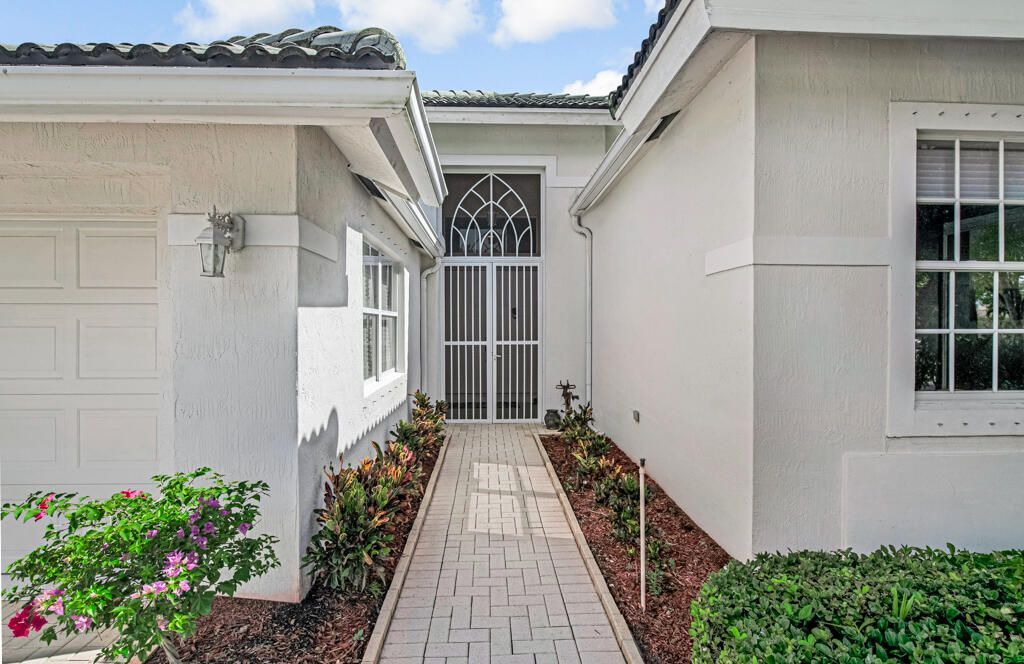 9152 Bay Harbour Circle, West Palm Beach, FL 33411 Photo