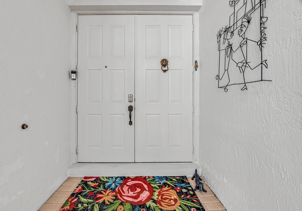 9152 Bay Harbour Circle, West Palm Beach, FL 33411 Photo