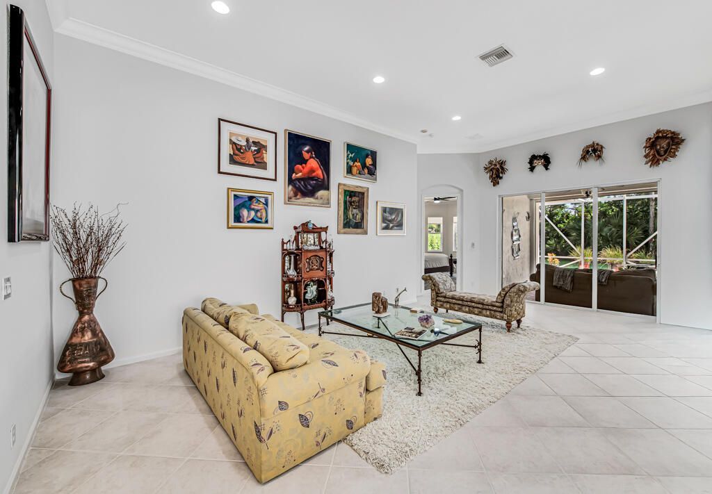 9152 Bay Harbour Circle, West Palm Beach, FL 33411 Photo