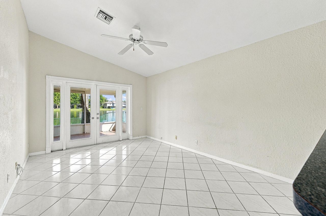 10627 NW 7th Street, Pembroke Pines, FL 33026 Photo