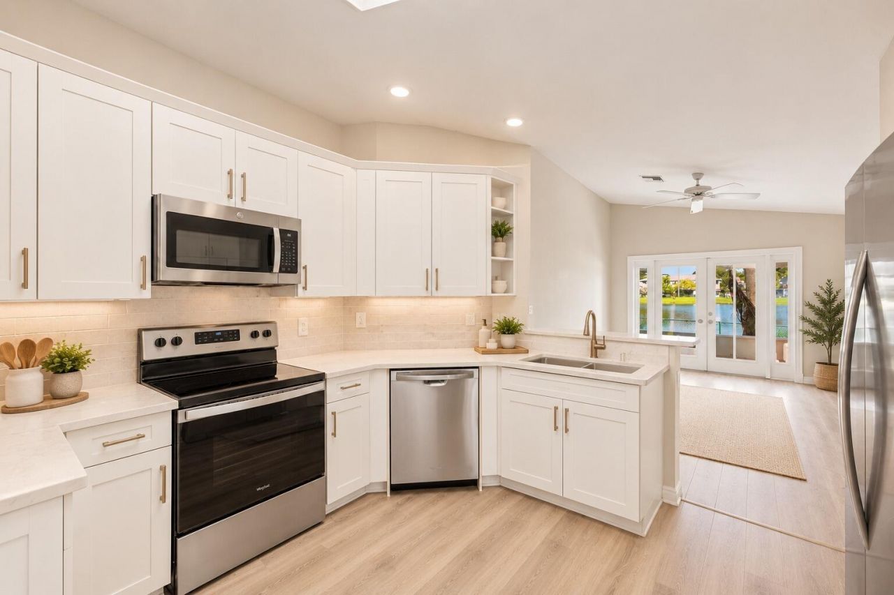 10627 NW 7th Street, Pembroke Pines, FL 33026 Photo