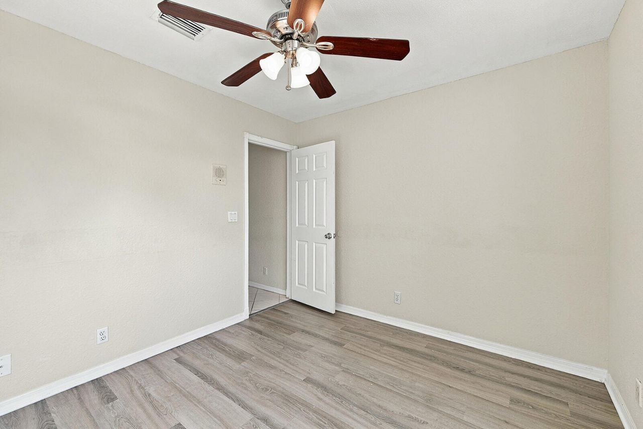 10627 NW 7th Street, Pembroke Pines, FL 33026 Photo