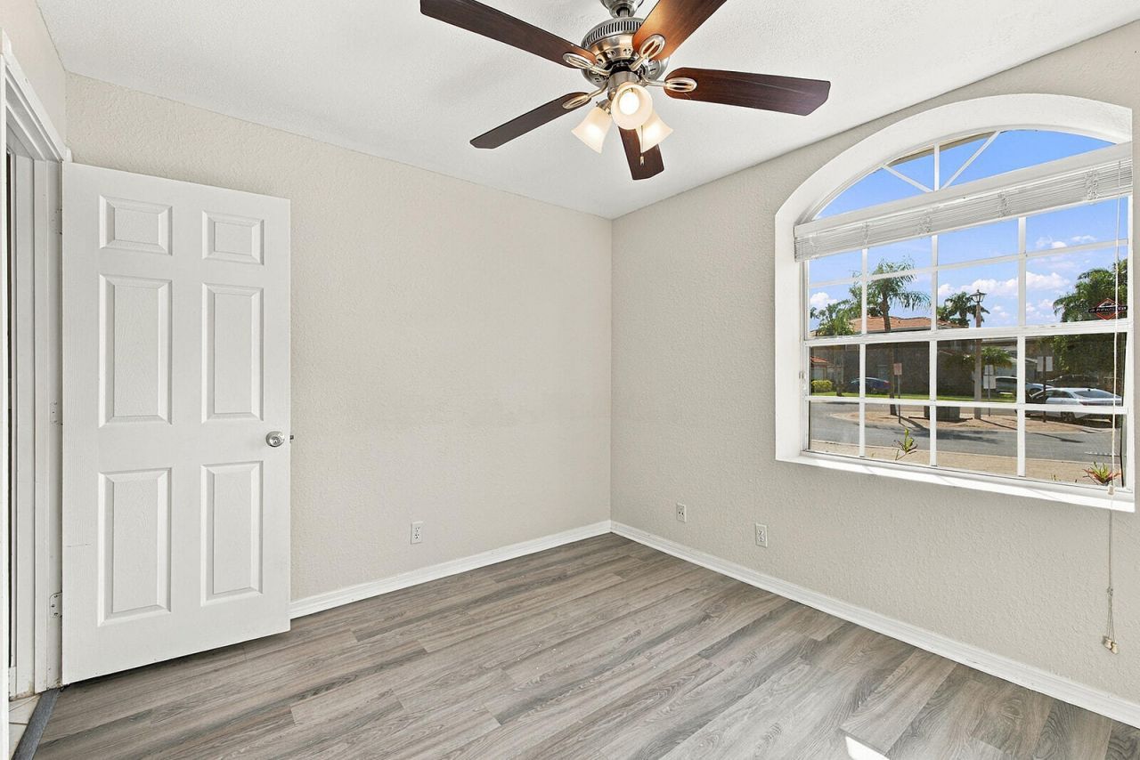 10627 NW 7th Street, Pembroke Pines, FL 33026 Photo